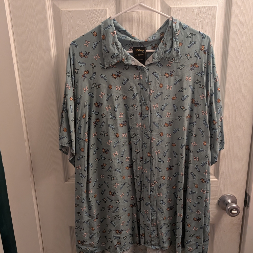 Her Universe Disney Button-Up Shirt with Cinderella Print